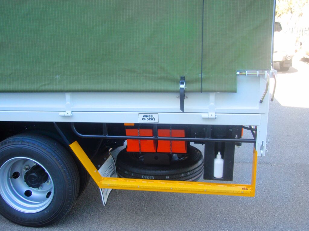 Buy custom made Heavy Duty, High Quality, Truck Canopies fitted to trucks in Perth Western Australia.