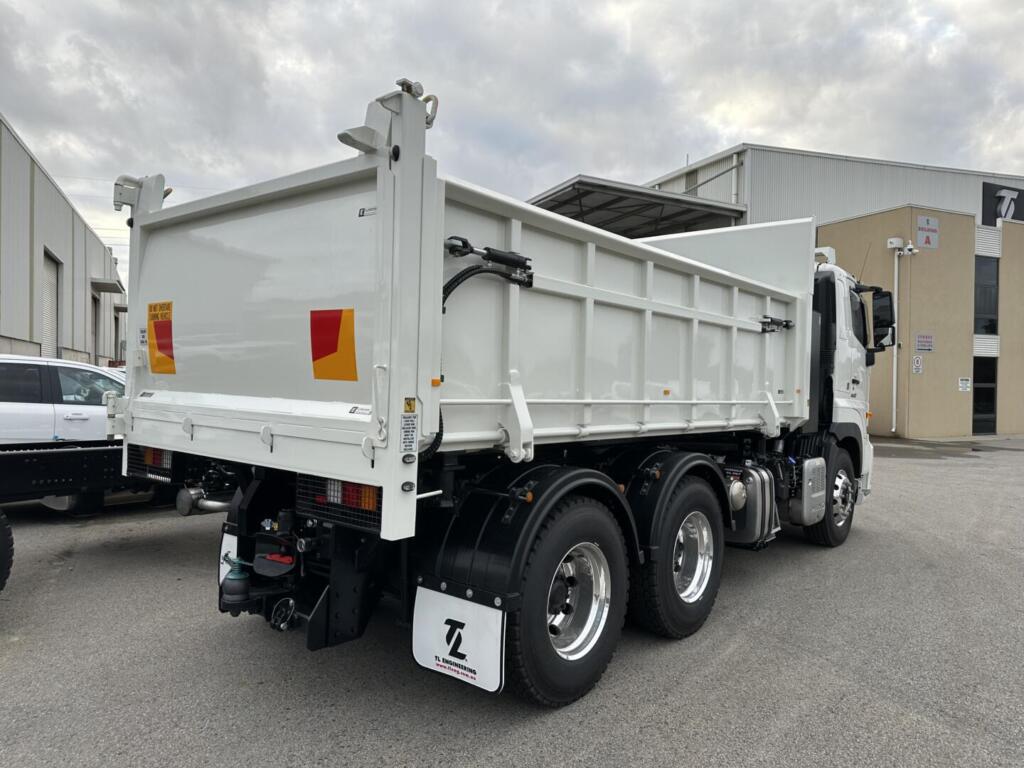 Heavy Duty J4 Tipper Perth